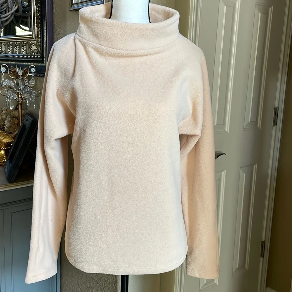 Dudley Stephen’s Fleece sweater  Made in USA